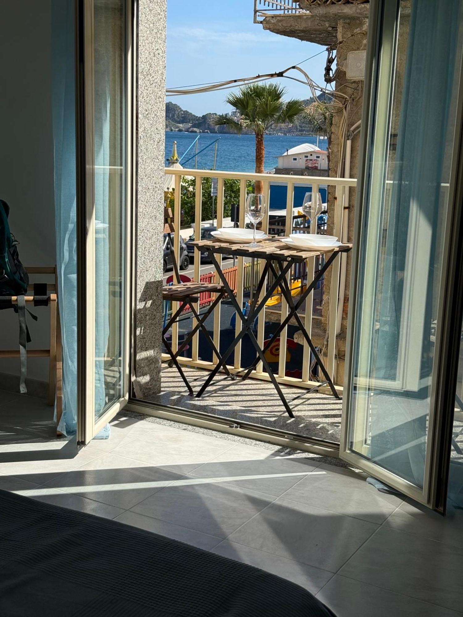 Family House Letojanni Taormina Apartment Exterior foto